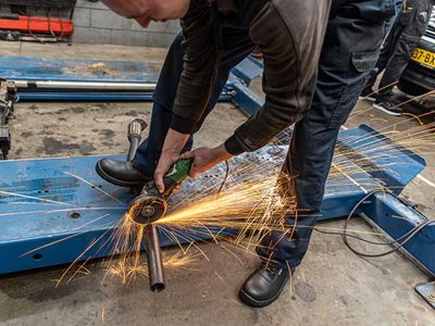 Waar haal je ESD en antistatische werkschoenen? Bij Gerba